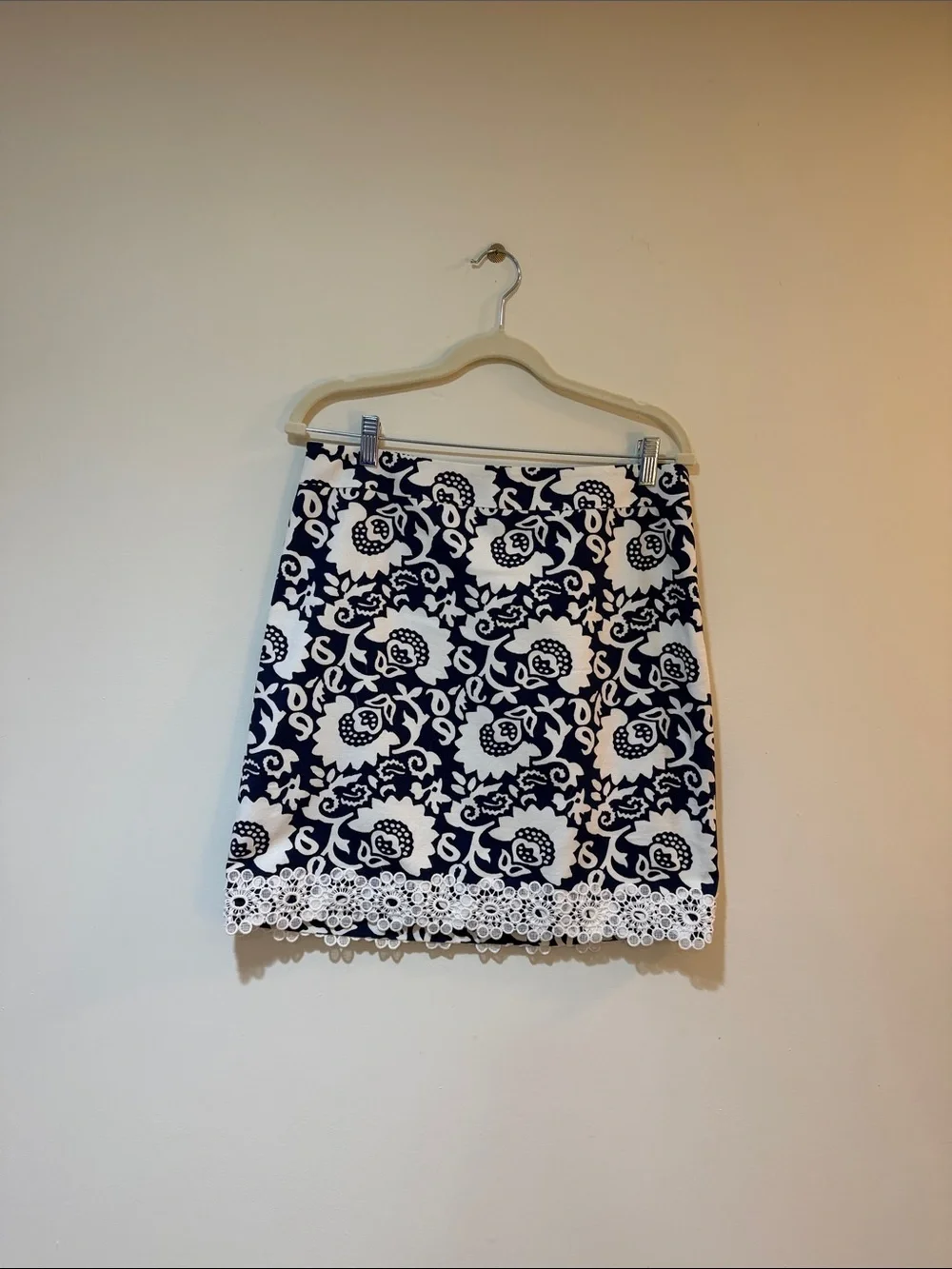 Talbots Navy & White Floral Lace-Trim Mini Skirt